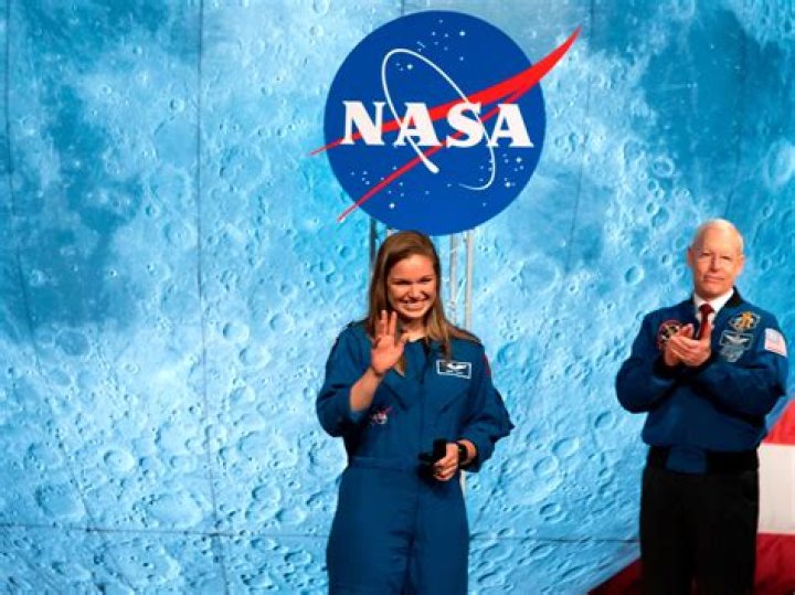 Agency that plans to land a woman on the moon by 2024: Abbr.