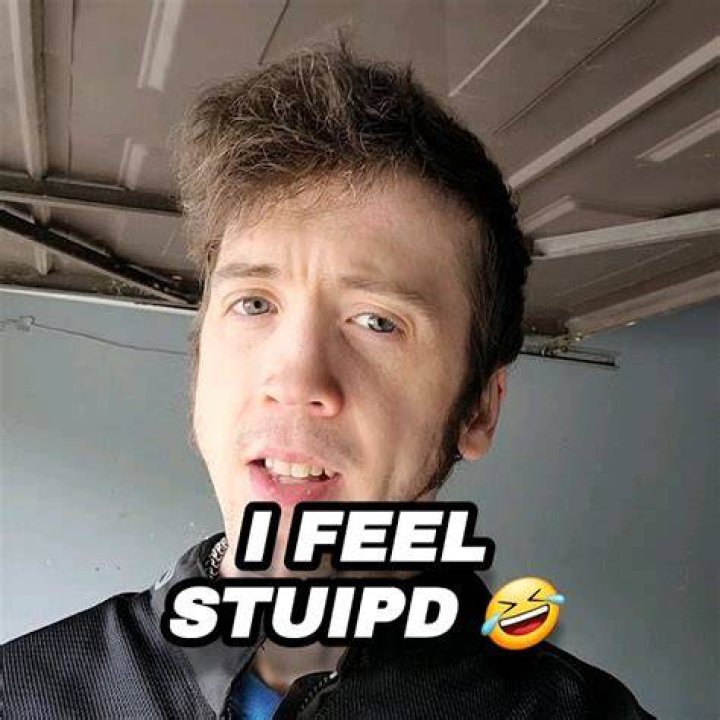 ___ fail (embarrassing screwup)