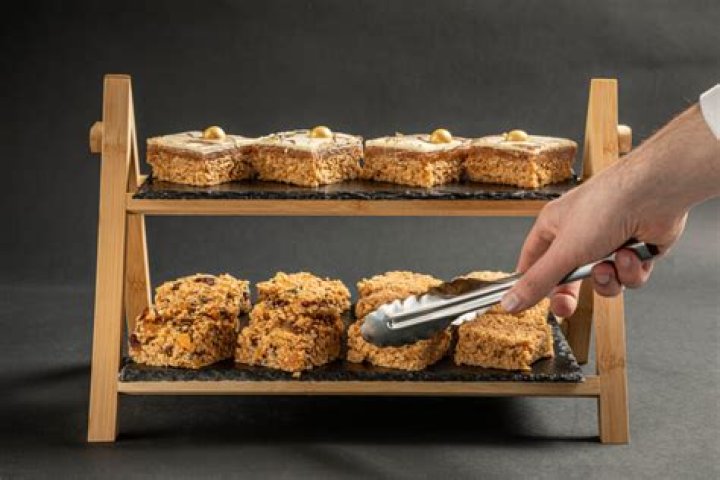 Flapjack-serving chain