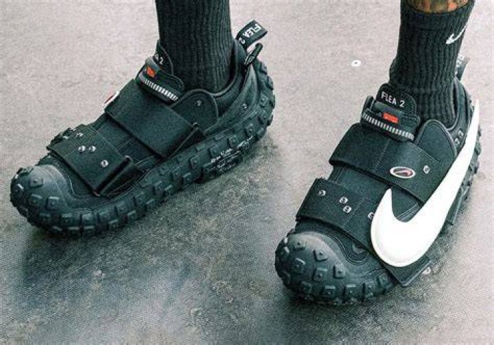 Flee: 2 wds.