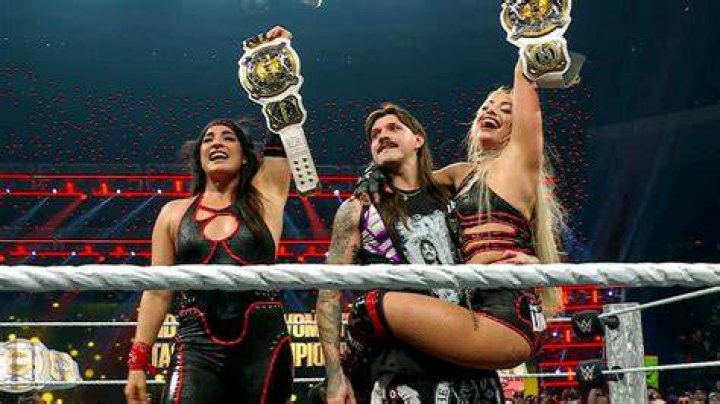 Four-time WWE Raw Women's Champion and daughter of WWE Hall of Famer Ric: 2 wds.