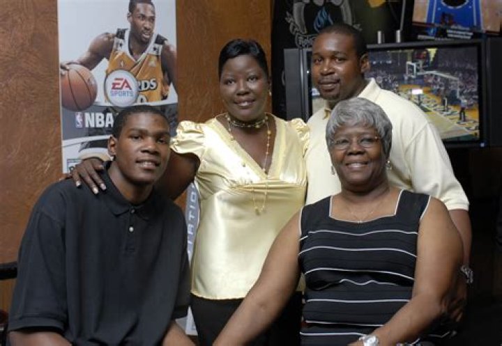 Kevin Durant's Dad: A Behind-the-Scenes Look At The Life Of Wanda Pratt