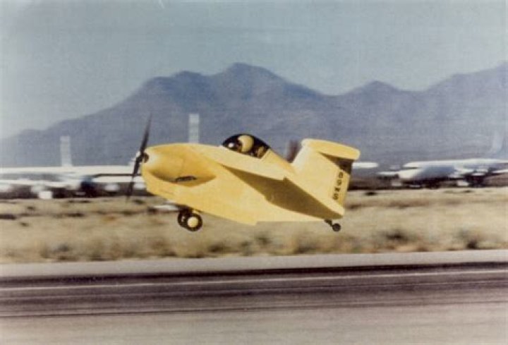 Piloted as an airplane
