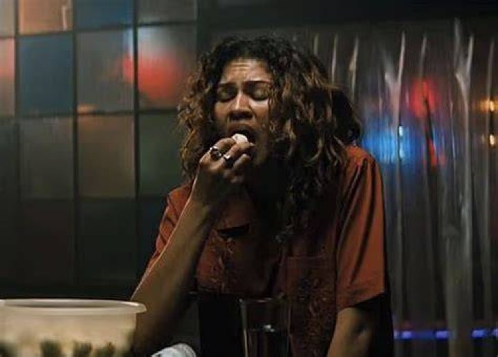 Rue's drug-recovery sponsor on Euphoria