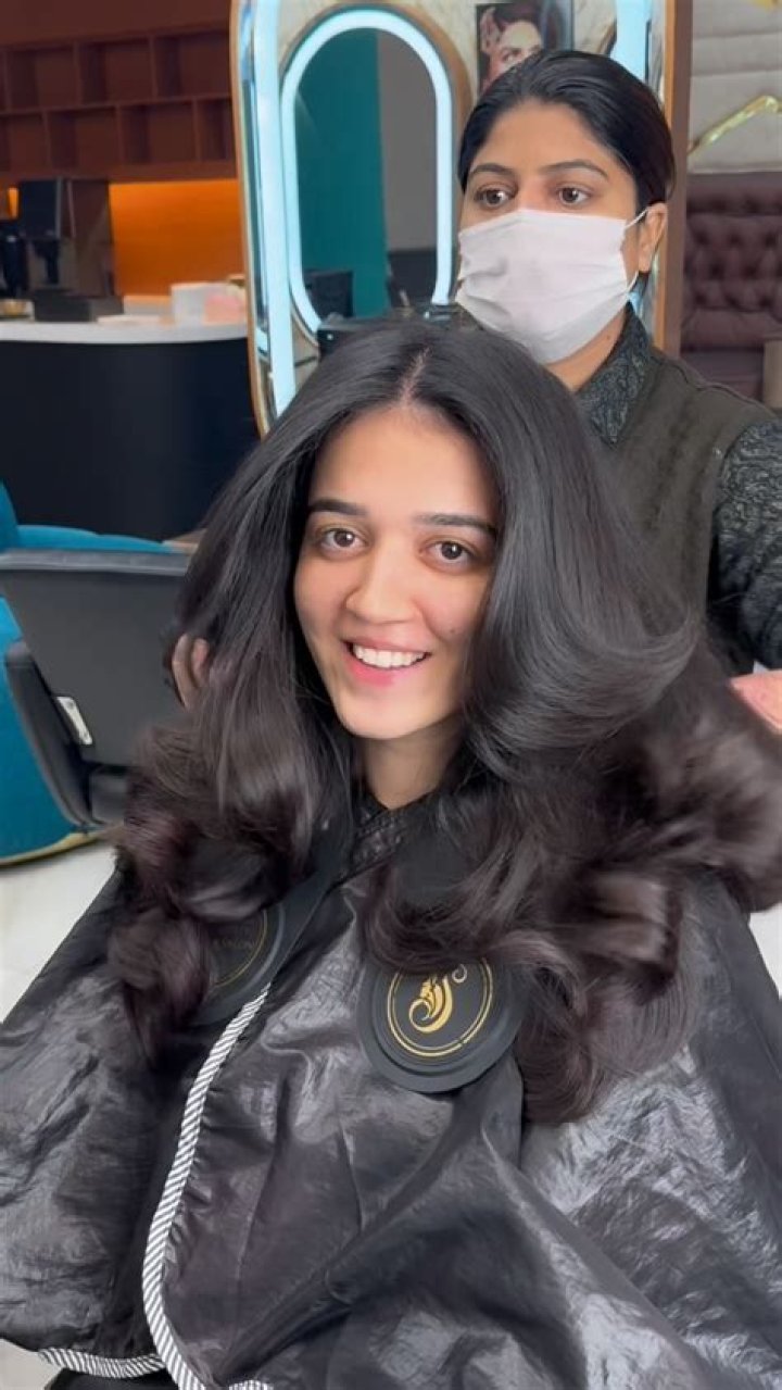 Salon's hairstyling goo