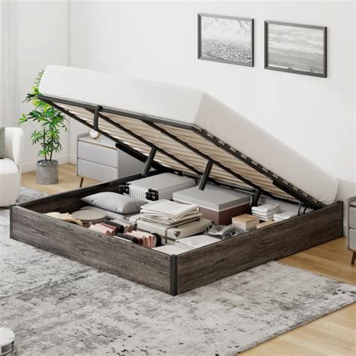 Store that sells unassembled beds