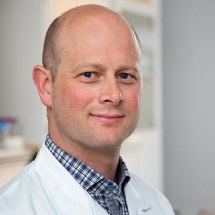 The Ultimate Guide To Erik Berntsen: His Life, Career, And Impact